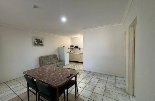Moree Hotel | 50 m² Motel ∙ 5 guests