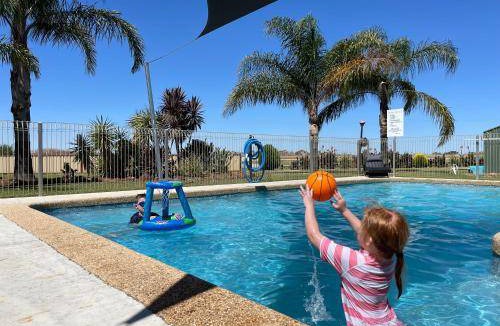 Kerang Resort | 50 m² Resort ∙ 2 bedrooms ∙ 6 guests
