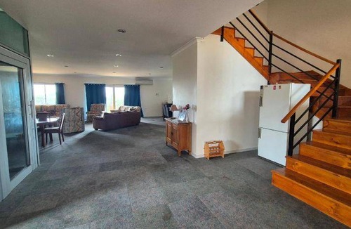 Jurien Bay House | 500 m² House ∙ 5 bedrooms ∙ 16 guests