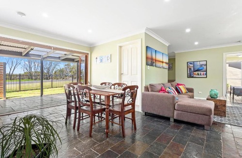 Dalmeny Apartment | 51 Mort Avenue Dalmeny