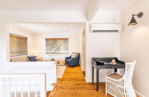 Nelson Bay House | 54 Government Road fantastic house with WiFi Air Con