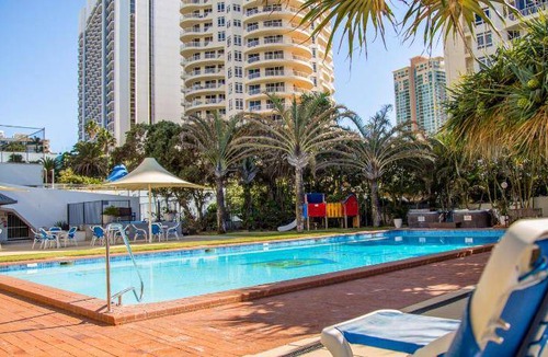 Surfers Paradise Apartment | 54 m² Serviced apartment ∙ 4 guests