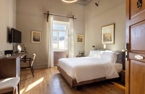 Ermoupoli Hotel | 6 Roosevelt Str.