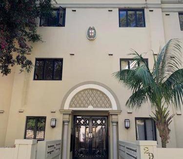 McMahons Point Apartment | 60 m² Apartment ∙ 1 bedroom ∙ 2 guests