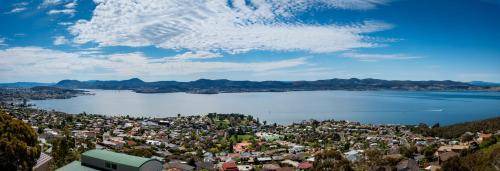 Sandy Bay Bed & Breakfast | 60 m² Bed and breakfast ∙ 2 bedrooms ∙ 4 guests