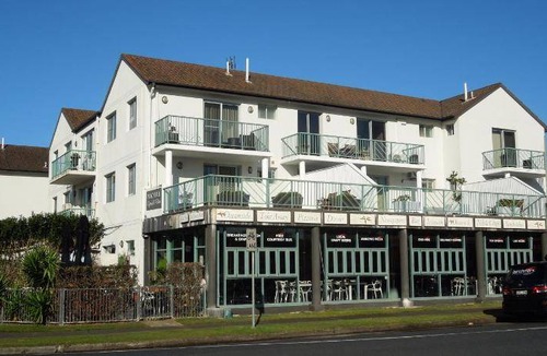 Hawks Nest Hotel | 60 m² Hotel ∙ 3 bedrooms ∙ 7 guests