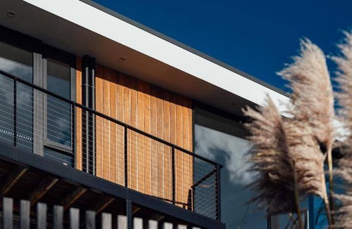 South Arm House | 60 m² House ∙ 4 bedrooms ∙ 6 guests