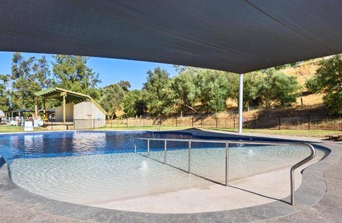 Tanunda Resort | 60 m² Resort ∙ 3 bedrooms ∙ 6 guests