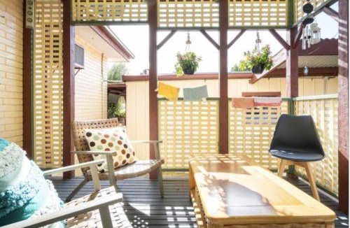Frankston House | 600 m² House ∙ 3 bedrooms ∙ 6 guests