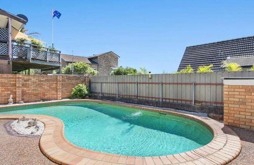 Noraville House | 600 m² House ∙ 6 bedrooms ∙ 10 guests