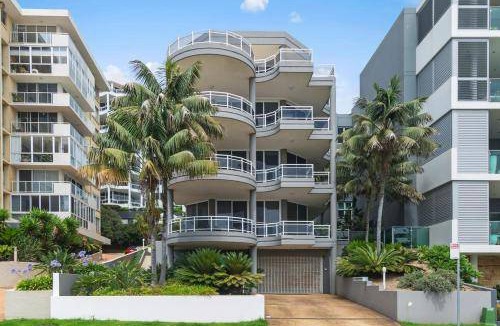 Wollongong CBD Apartment | 673 m² Apartment ∙ 5 bedrooms ∙ 9 guests