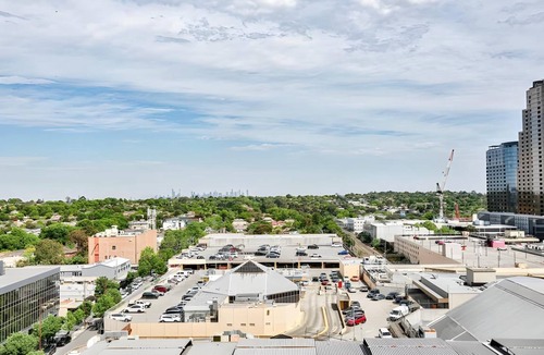 Box Hill Apartment | 68 m² Apartment ∙ 2 bedrooms ∙ 5 guests