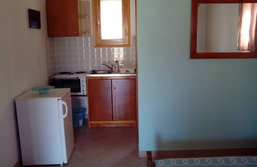 Agios Kirykos Apartment | #7 Drakano Studios, for nature lovers