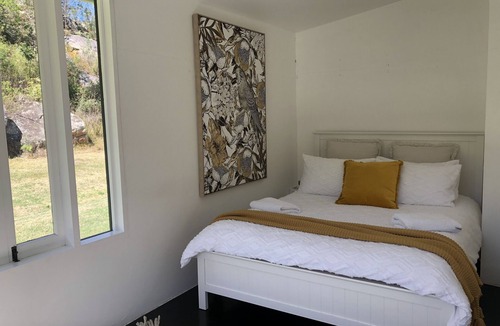 Wollombi Other | 7 minutes from Wollombi town, 5 acre property with cozy house and separate barn.