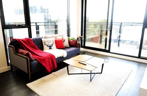 Box Hill Apartment | 70 m² Apartment ∙ 2 bedrooms ∙ 5 guests