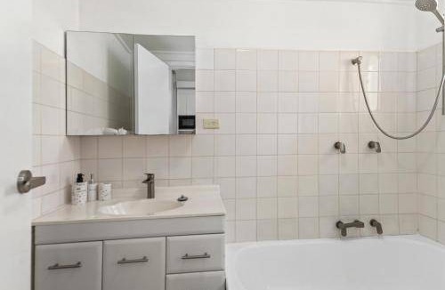 Towradgi Apartment | 70 m² Apartment ∙ 2 bedrooms ∙ 4 guests