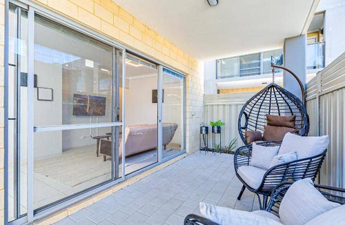 Middle Swan Apartment | 70 m² Apartment ∙ 2 bedrooms ∙ 5 guests
