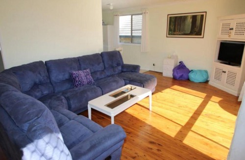 Hawks Nest House | 76 Booner Street Hawks Nest