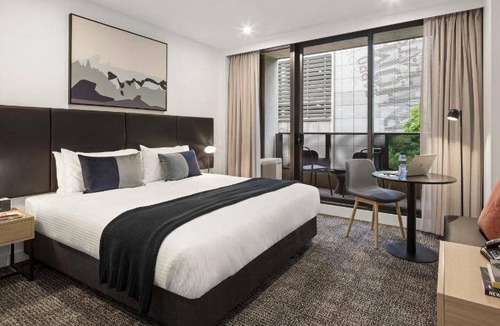 Docklands Apartment | 77 m² Serviced apartment ∙ 2 bedrooms ∙ 127 guests