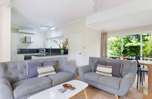 Port Douglas House | 79 Reef Resort | Private Villa Close to Beach