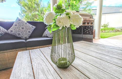 Shell Cove House | 7kW EV Point,King Bed,1 Story Spacious All Ages Entertainer