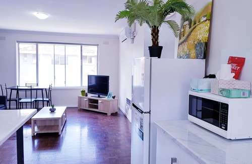 Clayton Apartment | 8 minutes Walk to clayton train station, close to monash medical center.