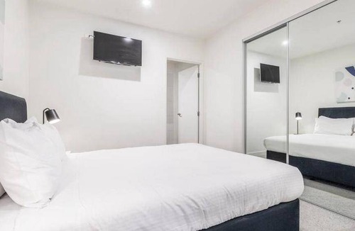 Bundoora Apartment | 80 m² Apartment ∙ 2 bedrooms ∙ 4 guests