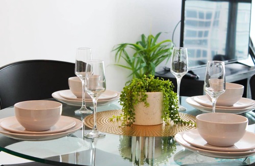 Newstead Apartment | 80 m² Apartment ∙ 2 bedrooms ∙ 5 guests