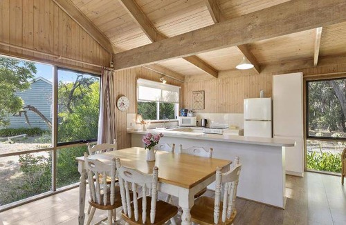 Freshwater Creek House | 80 m² Farmhouse ∙ 3 bedrooms ∙ 8 guests