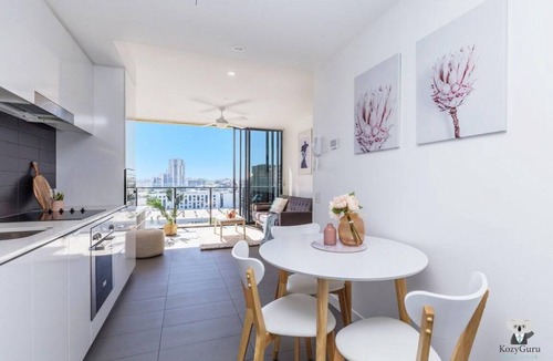 Fortitude Valley House | 80 m² House ∙ 2 bedrooms ∙ 4 guests