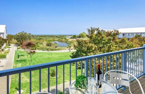 Williamstown Apartment | 83 m² Serviced apartment ∙ 3 bedrooms ∙ 6 guests
