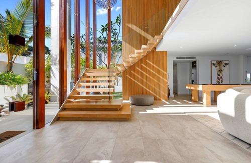 Sunrise Beach House | 833 m² House ∙ 4 bedrooms ∙ 8 guests