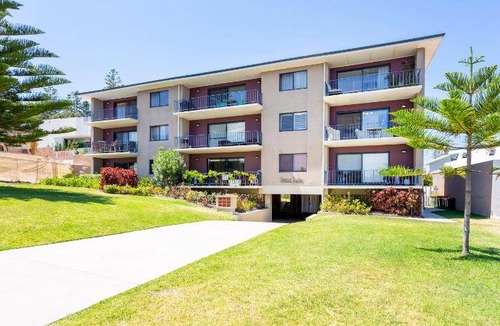Cottesloe Apartment | 86 m² Apartment ∙ 2 bedrooms ∙ 4 guests