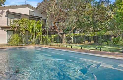 Rainbow Beach House | 9 Naiad Court - Rainbow Shores. Pool. Walk to beach.