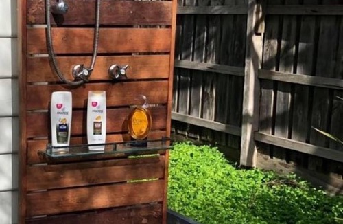 Rosebud House | 932 ON THE BEACH-30 sec walk Beach/Pubs,Cafes, Shops @ Front Door