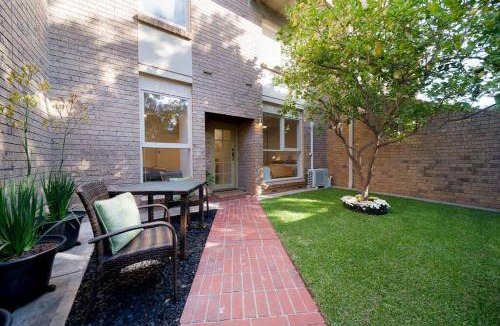 North Adelaide Apartment | 94 m² Apartment ∙ 2 bedrooms ∙ 4 guests