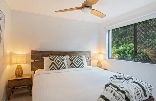 Moffat Beach House | 95 m² House ∙ 2 bedrooms ∙ 5 guests
