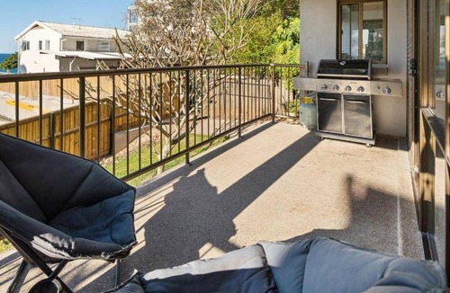 Moffat Beach House | 95 m² House ∙ 2 bedrooms ∙ 5 guests