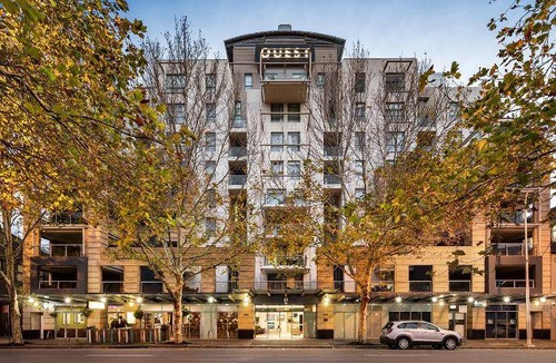 Newcastle West Apartment | 96 m² Serviced apartment ∙ 2 bedrooms ∙ 6 guests