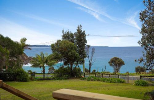 Dalmeny House | 98 Ocean Parade Rustic Log Cabin