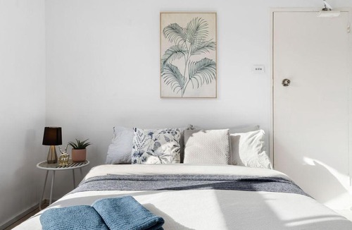 Bondi Beach Apartment | A Cozy & Bright Beach Studio, 5min Walk To Bondi Beach