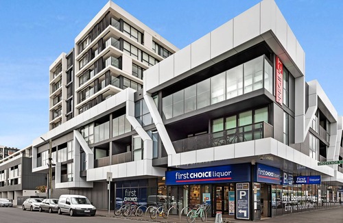 Abbotsford Apartment | A Cozy & Plush 2BR Apt Next to The Yarra River