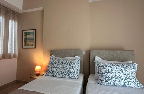 Tolo Apartment | A&K Seafront Apartment 10m to Beach-Private Access,Tolo