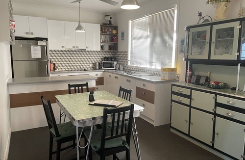 Greenways Landing House | A Modern/Retro styled home with a fun black Cat theme.