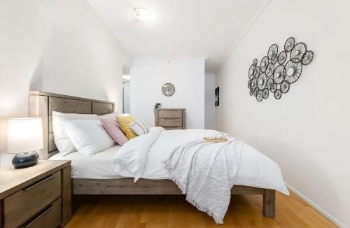 Sydney Central Business District Apartment | A Modern & Stylish Studio Next to Darling Harbour