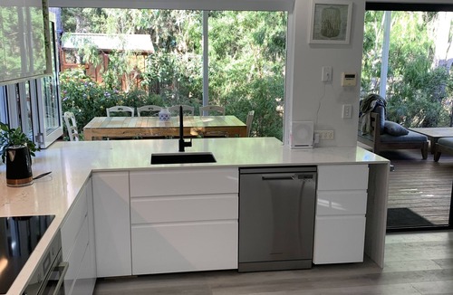 Dunsborough House | A nature haven within walking distance to beach/town with swim spa on the deck.