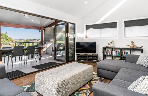 East Ballina House | A PERFECT STAY - River Links