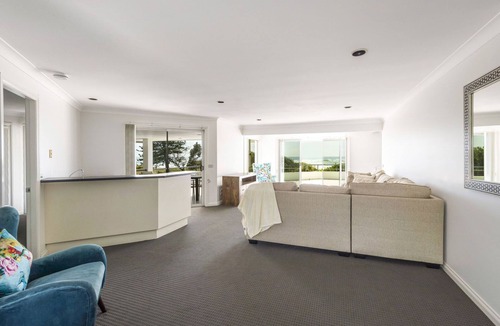 North Creek House | A PERFECT STAY - Serendipity