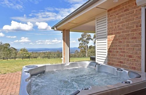 Mount View House | A stunning, private country retreat, Mount View has been in the same family for more than 100 years