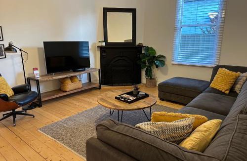 North Bendigo House | AAA Plus Yapera On Lucan